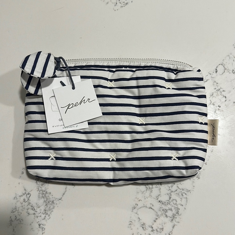 Pehr on the go mini pouch, NWT